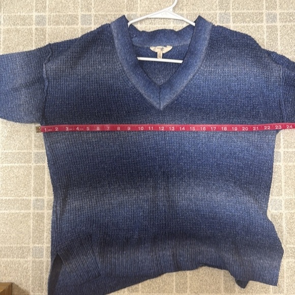 Terra & Sky Plus size Waffle Knit Blue Gradient V-Neck Sweater size 14 - Picture 5 of 7